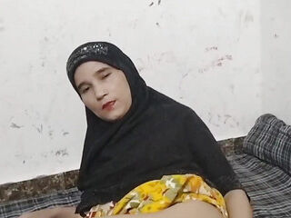 Muslim gf ko call kar ke apartment par bula kar pela