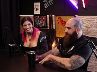 MELHORES MOMENTOS DO QWEEN E metal BIKER NO voluptuous CAST - PARTE ten (WATCH ON: SHEER/RED)