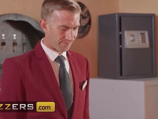 Gorgeous Clea Gaultier DP fucked in the office