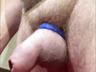 Uncircumcised dangled snoodling XS-foreskin peeing in a crimson bucket