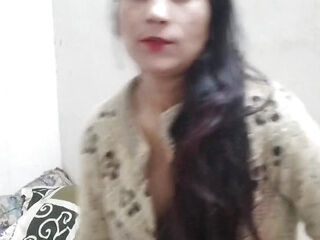 Desi super-fucking-hot bhabhi ko douche me pela