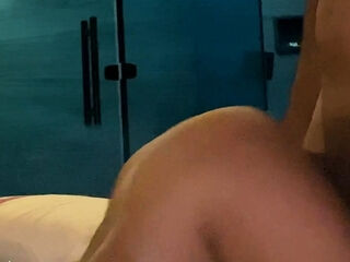 Sizzling backside XXL knob Close Up bang