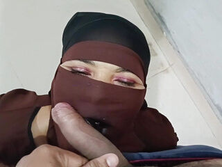 Muslim blond is throating the hard-on of her manager