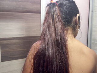 I spy on my wealthy sister in law while she showers and we end up nailing rock-hard