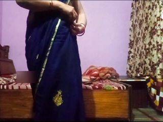 Indian married bhabhi wear lehanga for her spouse to poking her labia