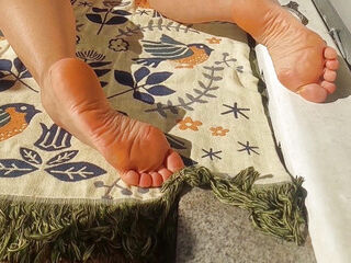 Inexperienced towheaded Mature wifey Outdoor