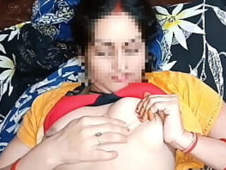 Desi lady was smashed by her bf when she was alone her room