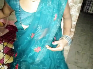 Indian bhabhi romance movie in saree