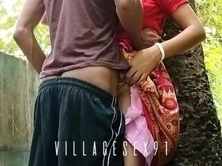 Village Living Lonly Bhabi fuckfest In Outdoor ( Official flick By Villagefuckfest91)