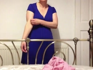 Mature wifey unclothing on camera